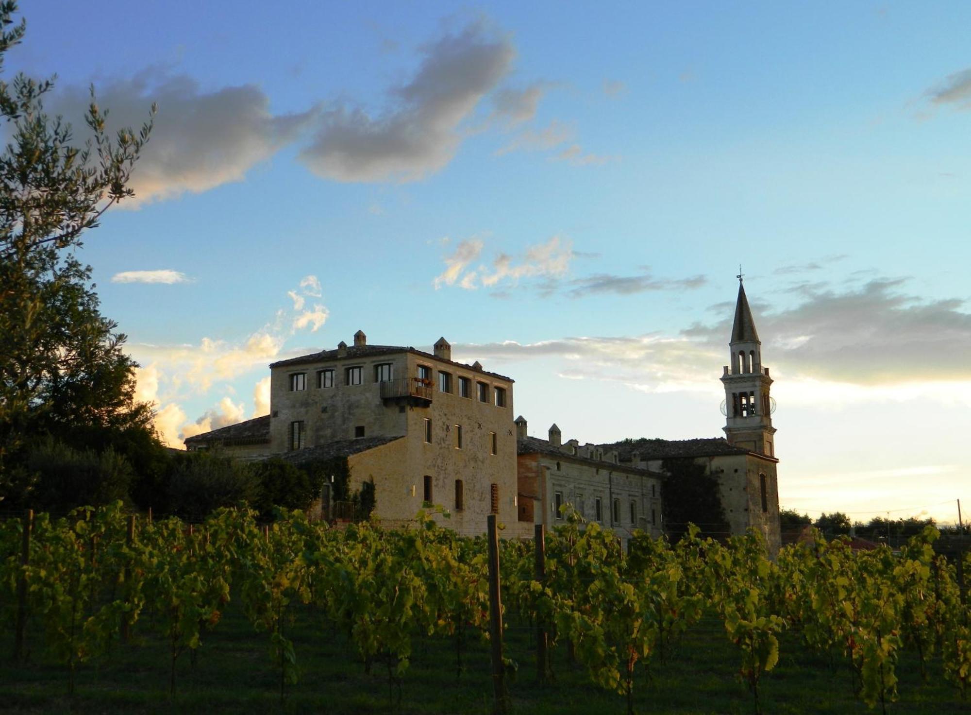 منزل الضيف Casacanditella  في Castello Di Semivicoli المظهر الخارجي الصورة